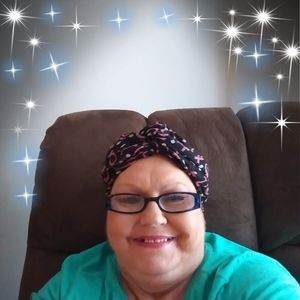 Meet your Posher, Connie